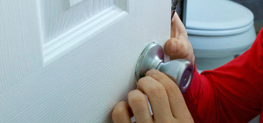 Vintage Door Knob Replacement in Greenacres, CA